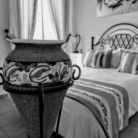 La Laguna Guest house 2*